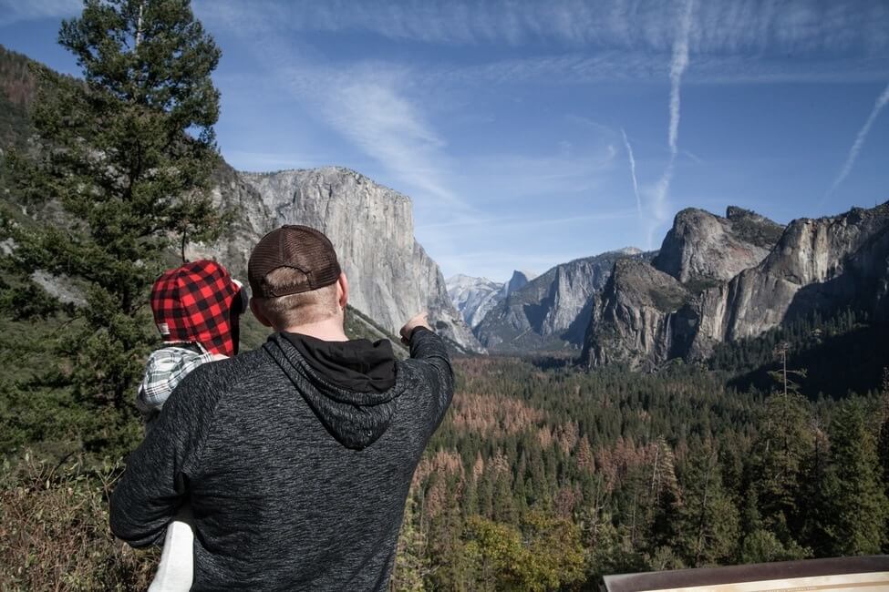 Tunnel View family road trip to Yosemite