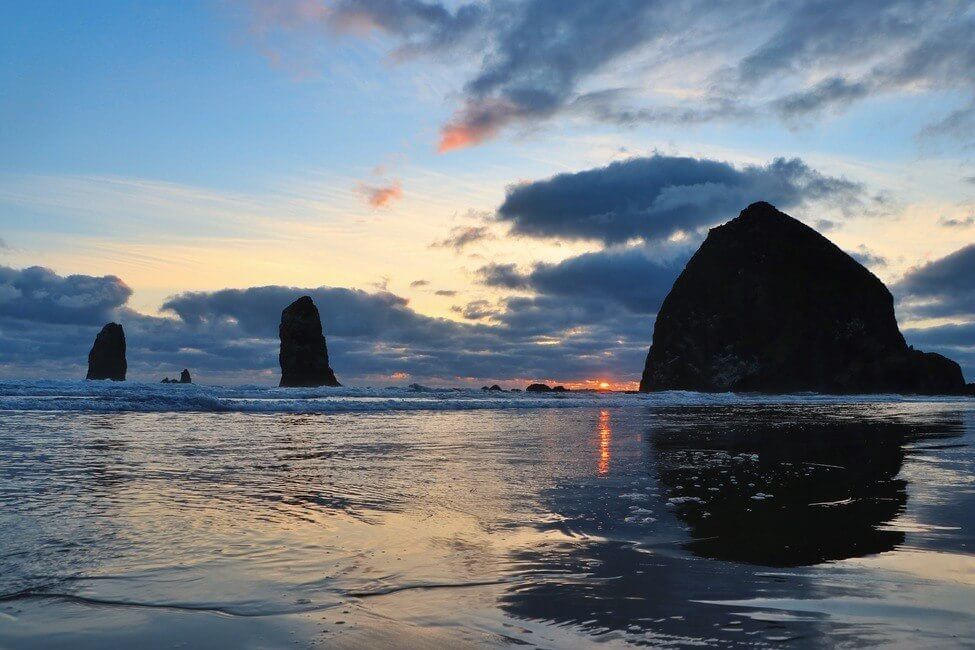 Cannon Beach Haystack Rock Oregon