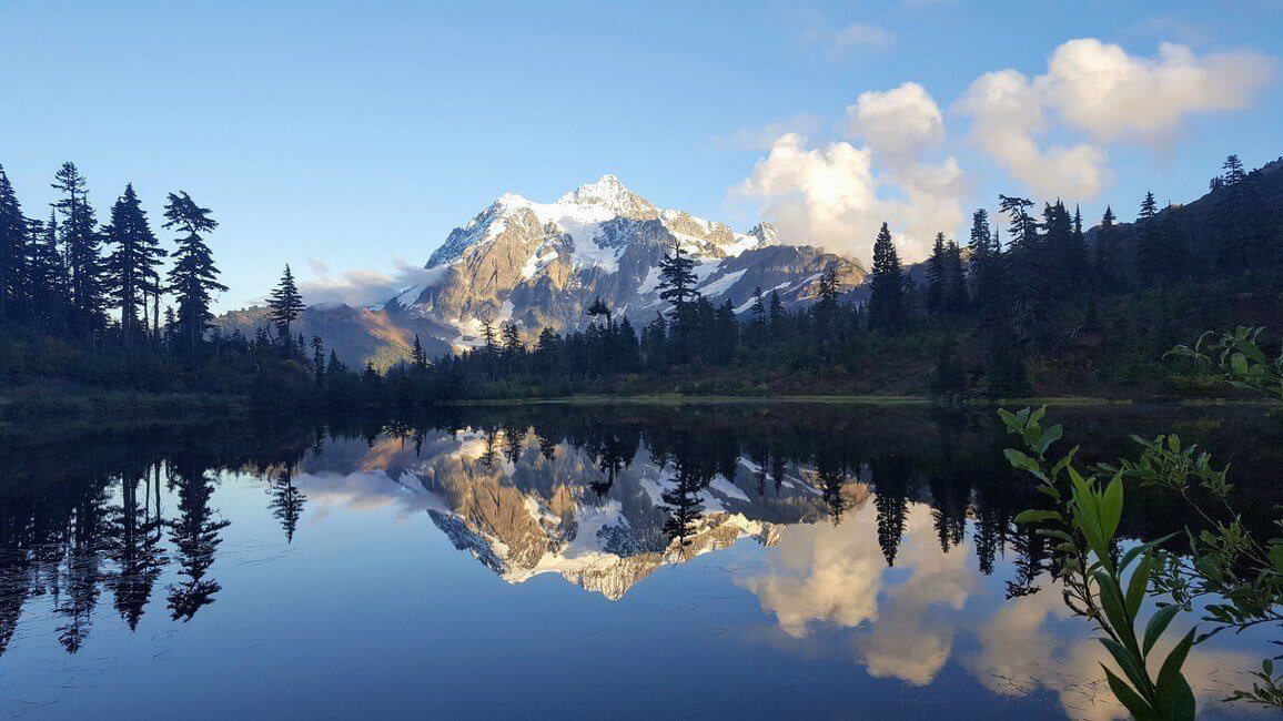 Picture Lake Mt Shuksan Washington